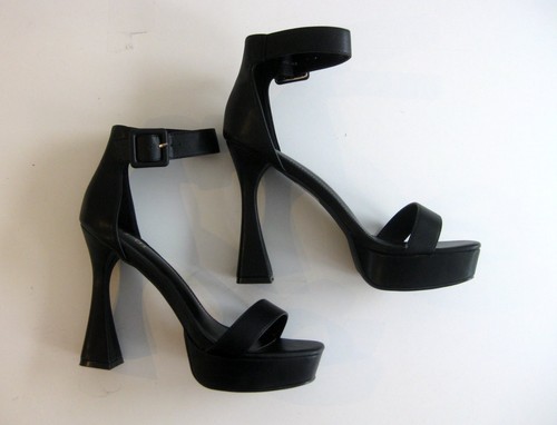 Mega hohe high - high, heel